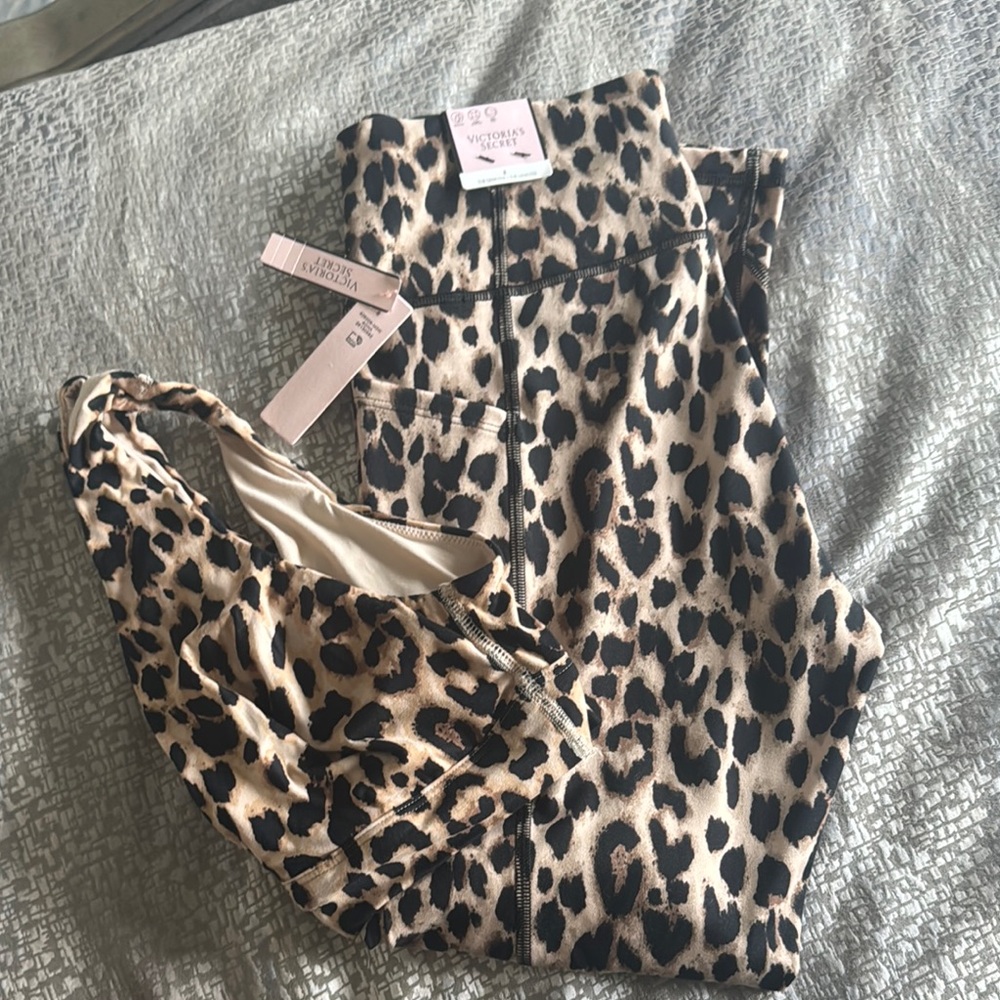 NWT! Victoria's Secret Brand Leopard Print Activewear Set